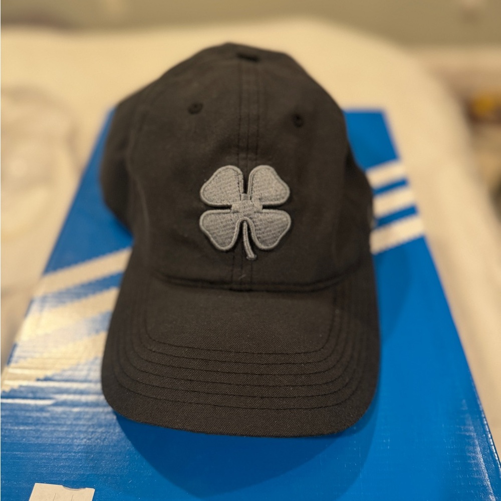 Black clover black and grey hat
